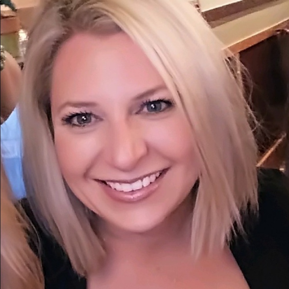 Meet your Posher, Jennifer